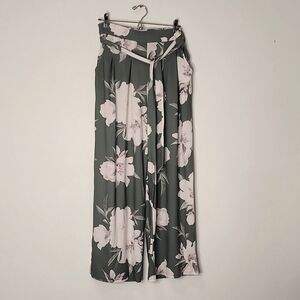TICOSA size L wide leg floral slacks.     B29